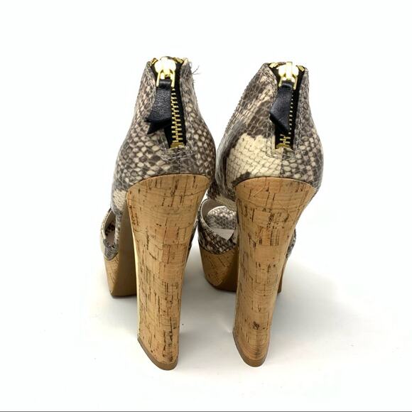 Nine West Stiletto Peep Toe Heels Women’s Size 7.5M Animal Print - Picture 3 of 9